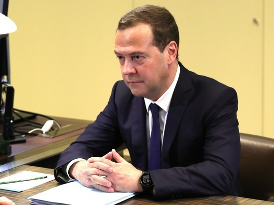 Медведев подтвердил повышение НДС, Силуанов следом — ускорение инфляции 