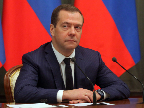 Острые моменты повышения пенсионного возраста разъяснил Медведев